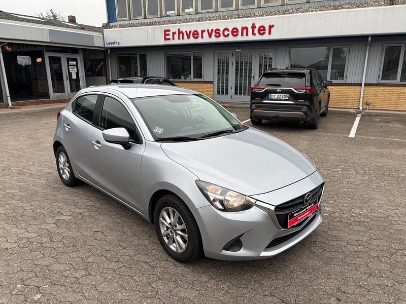 Sølvmetal Brugt 2018 Mazda 2 Vision Hatchback | 127.000 kr. (Fair pris) - Billede 1/4