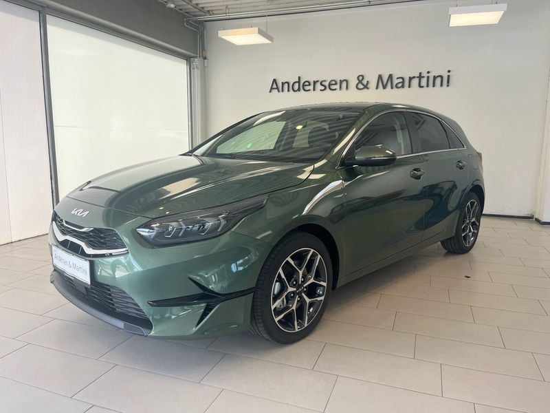 Experience green Brugt 2024 Kia Ceed Hatchback | 279.800 kr. - Billede 1/4