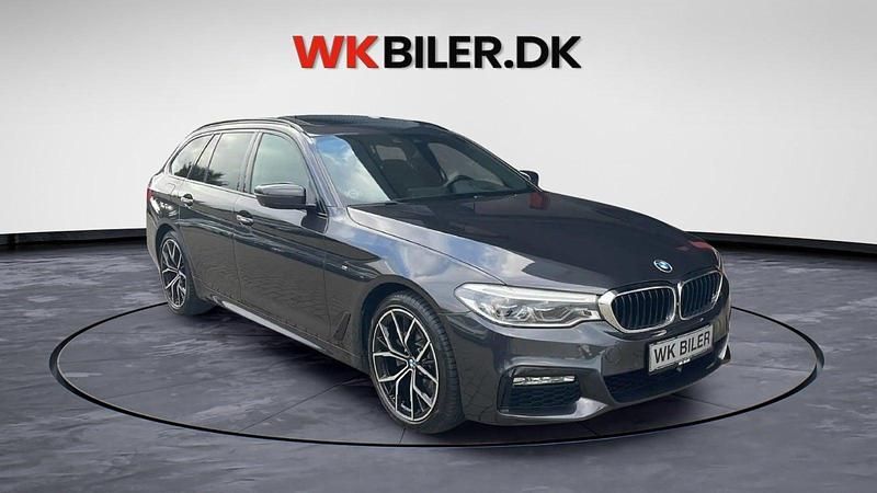 Gråmetal Brugt 2017 BMW 520 M Sport Stationcar | 299.900 kr. (Fair pris) - Billede 1/4