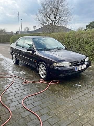 Brugt 1996 Ford Mondeo Celebration Sedan | 29.700 kr. - Billede 1/4
