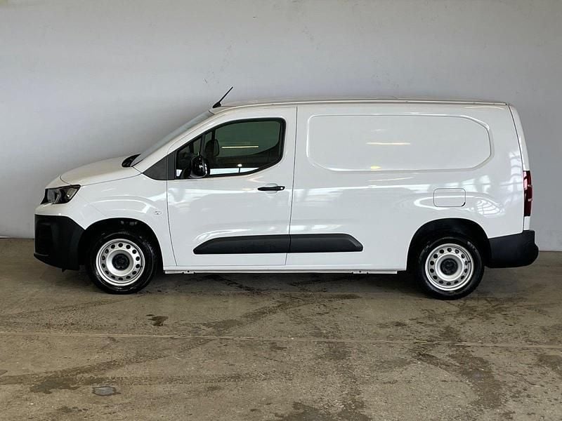 Brugt Peugeot Partner 100 HK (73 kW) 2023 Hvid MPV