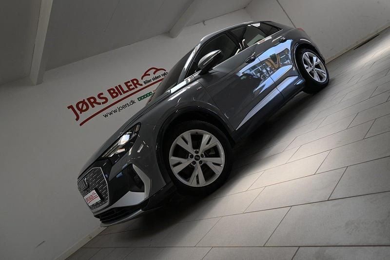 Gråmetal Brugt 2021 Audi Q4 Sportback e-tron S-Line SUV | 229.800 kr. (God pris) - Billede 1/4