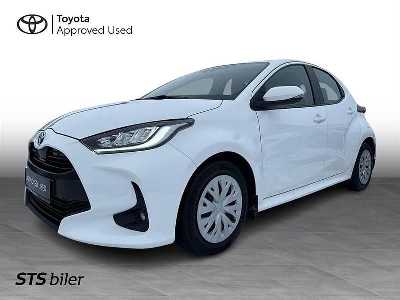 Brugt Toyota Yaris Hybrid Active 116 HK (85 kW) 2023 Pure white Hatchback