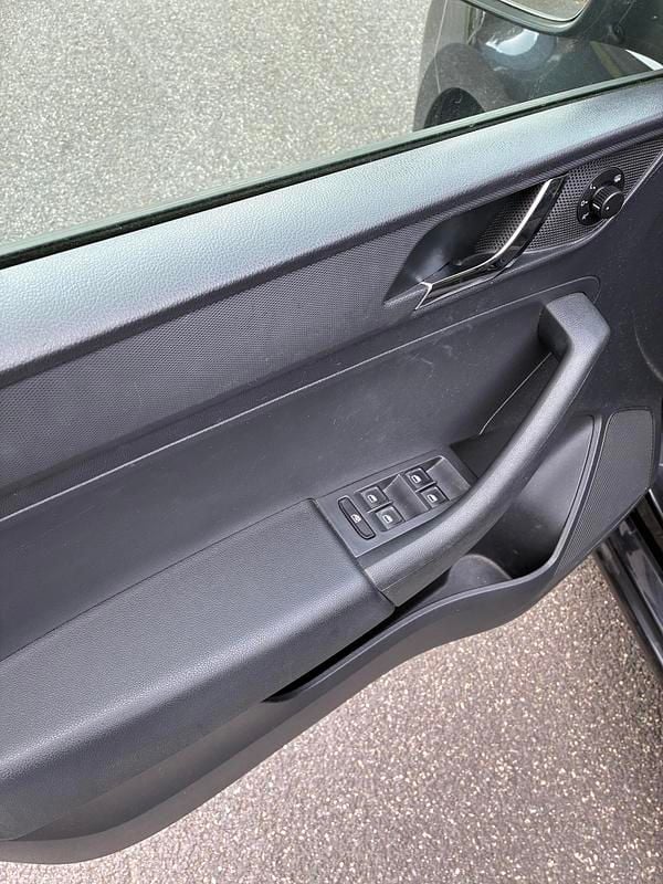 Sort Brugt 2015 Skoda Rapid Sport Hatchback | 65.000 kr. (Fair pris) - Billede 1/6