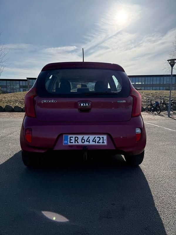 Brugt Kia Picanto 68 HK (50 kW) 2014 Lilla/violet Hatchback