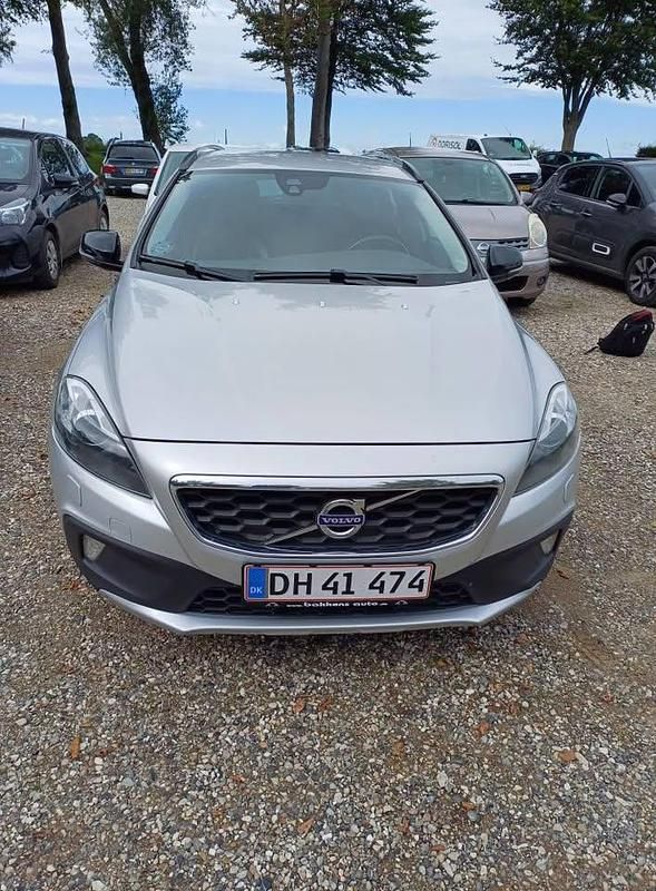 Brugt Volvo V40 Summum 150 HK (110 kW) 2013 Hatchback