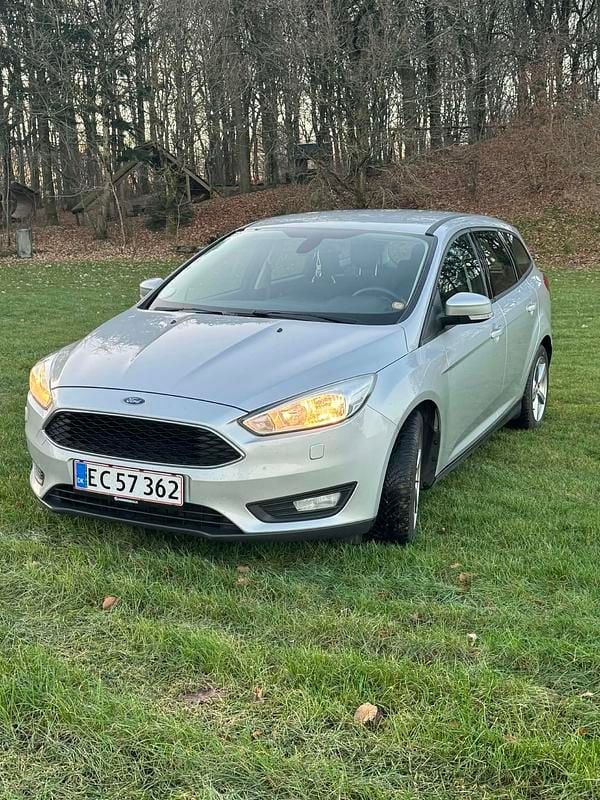 Brugt Ford Focus ST-Line 120 HK (88 kW) 2015 Grå Hatchback