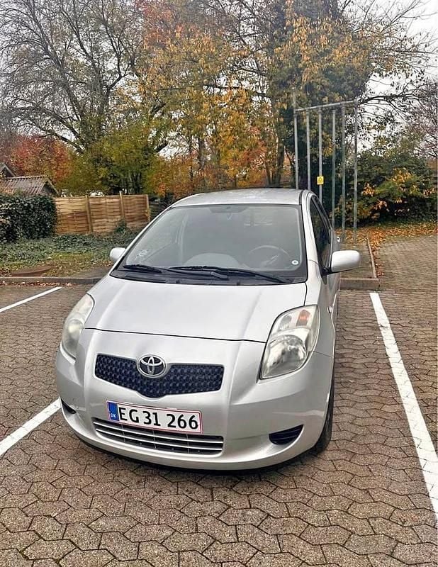 Brugt 2007 Toyota Yaris Hatchback | 25.000 kr. (Fair pris) - Billede 1/4