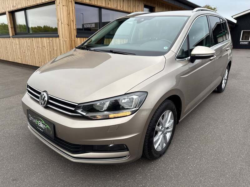 Champagnemetal Brugt 2019 VW Touran Highline MPV | 209.900 kr. (Super pris) - Billede 1/4