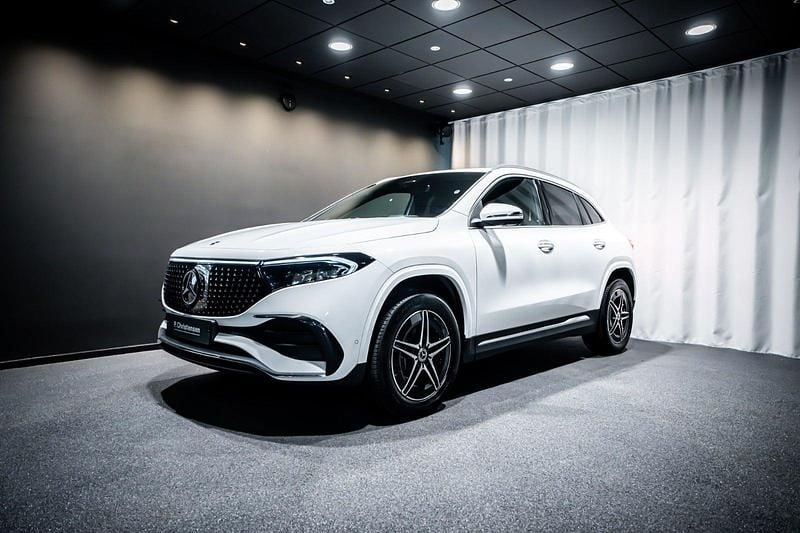 Farve: hvid Brugt 2025 Mercedes EQA250+ Premium SUV | 369.900 kr. (Fair pris) - Billede 1/4