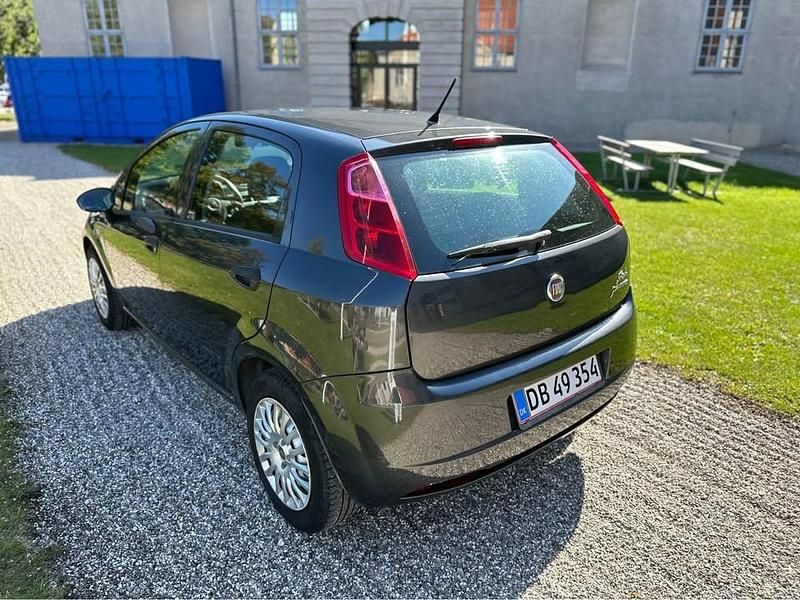 Brugt Fiat Punto 69 HK (50 kW) 2012 Hatchback