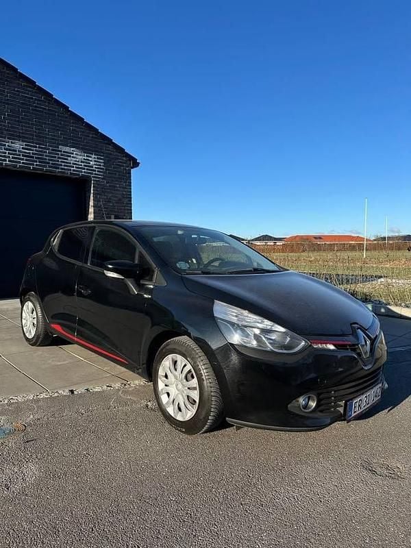 Brugt Renault Clio IV 90 HK (66 kW) 2015 Sort Hatchback