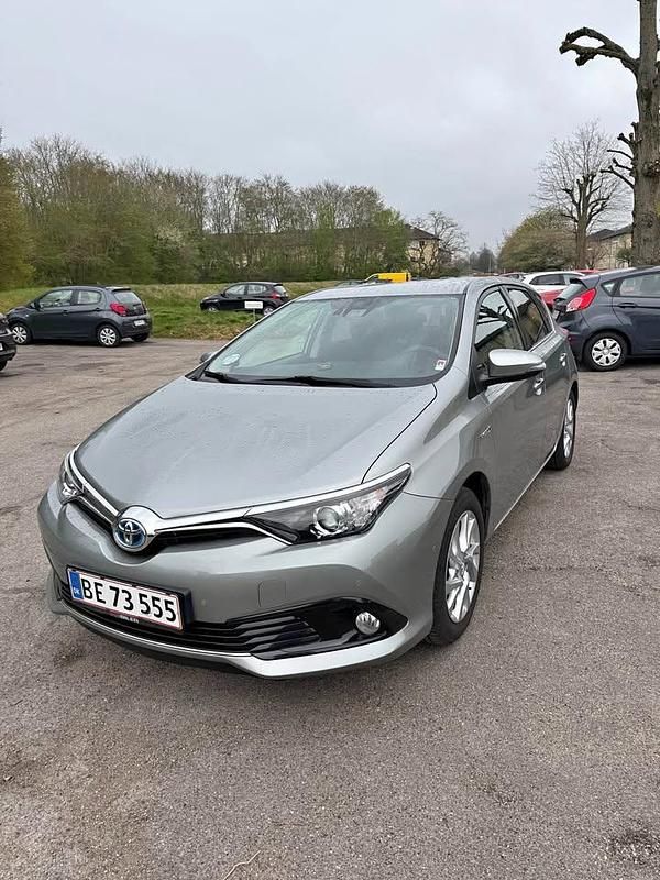 Grå Brugt 2016 Toyota Auris Hybrid Hatchback | 145.000 kr. (Fair pris) - Billede 1/4