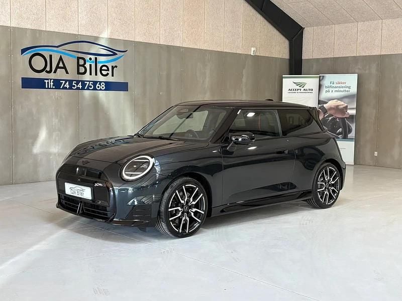 Mørkgrå Brugt 2024 Mini Cooper Hatchback | 279.900 kr. (Lidt for dyr) - Billede 1/4