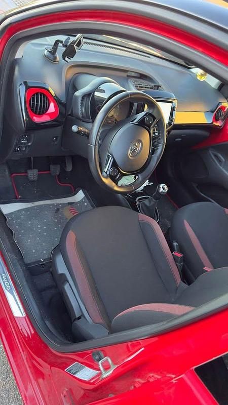 Brugt Toyota Aygo 2015 Rød Hatchback