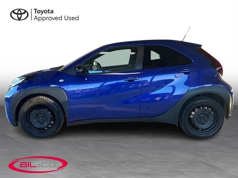 Brugt Toyota Aygo X Active 72 HK (52 kW) 2024 8y8  juniper blue SUV