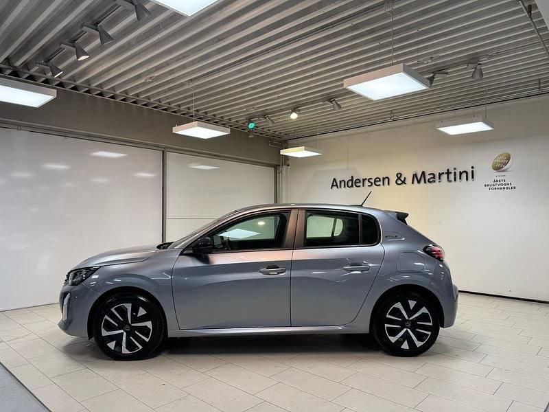 Brugt Peugeot e-208 Style 100 kW (136 HK) 2025 Graametal Hatchback