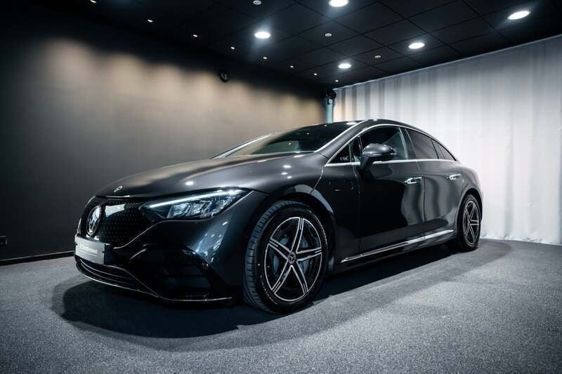 Farve: koksmetal Brugt 2024 Mercedes EQE350 AMG | 489.900 kr. - Billede 1/4