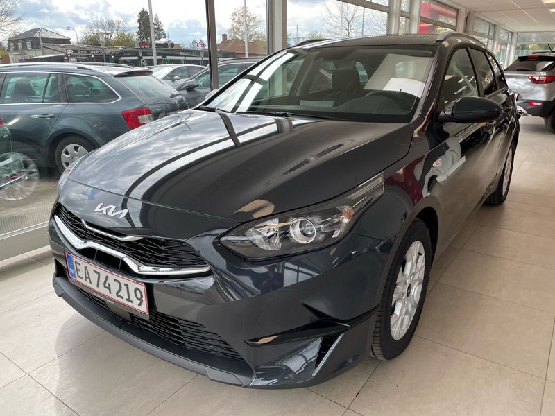 Penta metal Brugt 2024 Kia Ceed Sportswagon Stationcar | 285.000 kr. (Lidt for dyr) - Billede 1/4