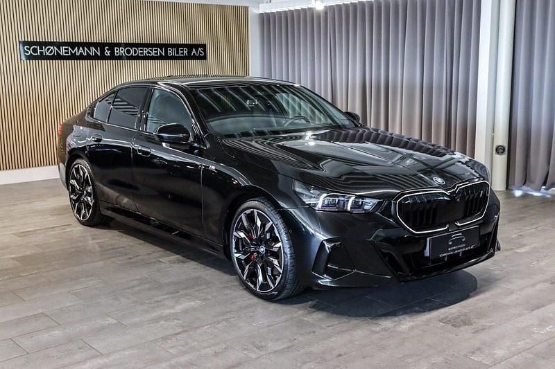 Sort Brugt 2024 BMW i5 M Sport Sedan | 599.900 kr. (Dyr) - Billede 1/4