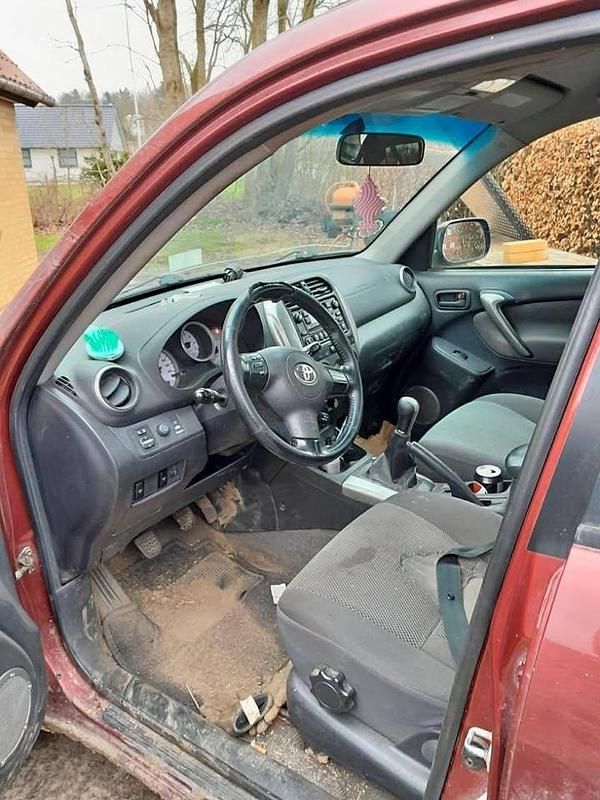 Brugt 2005 Toyota RAV4 SUV | 15.000 kr. - Billede 1/4