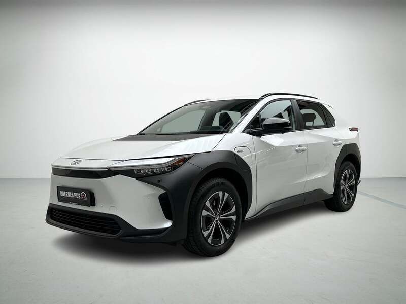Hvid Brugt 2024 Toyota bZ4X Active SUV | 259.900 kr. (God pris) - Billede 1/4