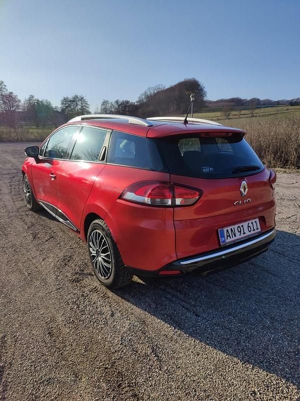 Brugt Renault Clio GrandTour 75 HK (55 kW) 2013 Rød Stationcar
