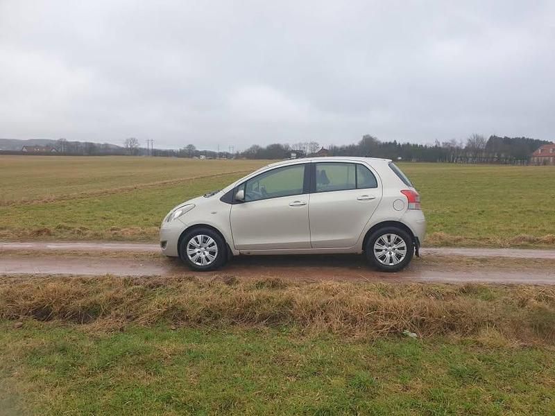 Brugt Toyota Yaris 90 HK (66 kW) 2011 Hatchback