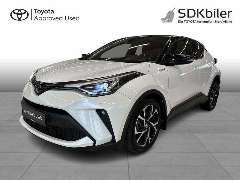 Pearl white/ astral black Brugt 2020 Toyota C-HR Multidrive S SUV | 229.900 kr. (Fair pris) - Billede 1/4