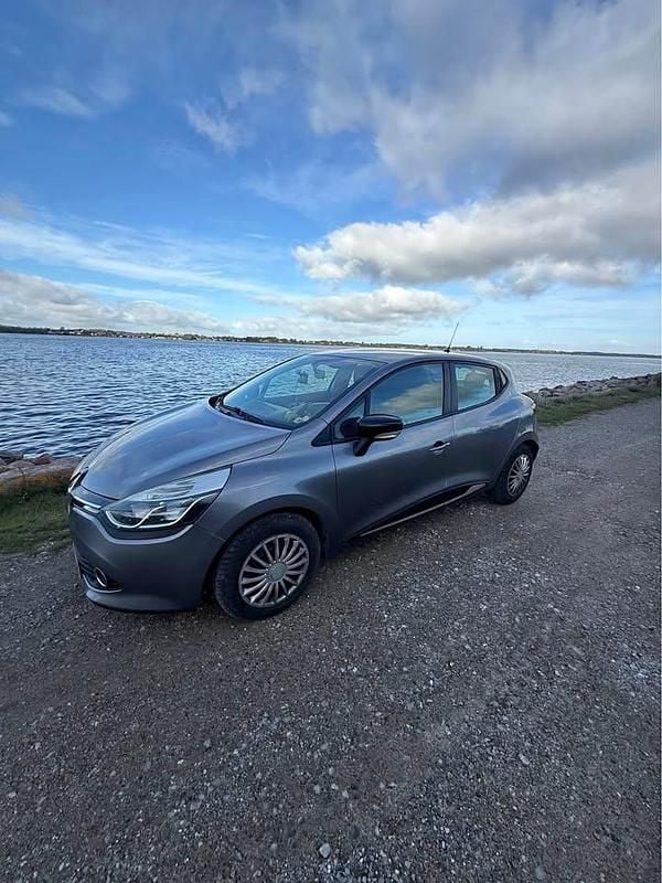Grå Brugt 2013 Renault Clio IV Hatchback | 33.000 kr. - Billede 1/4