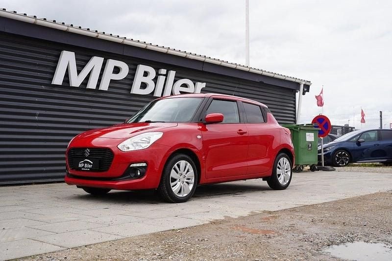 Rødmetal Brugt 2018 Suzuki Swift Exclusive Hatchback | 129.900 kr. (Lidt for dyr) - Billede 1/4