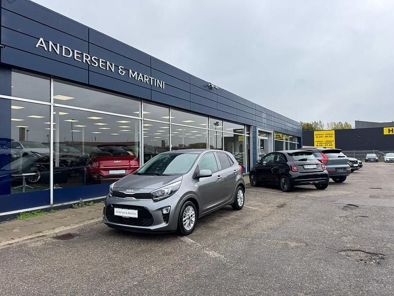 Astrogrey Brugt 2022 Kia Picanto Hatchback | 124.400 kr. (Fair pris) - Billede 1/4