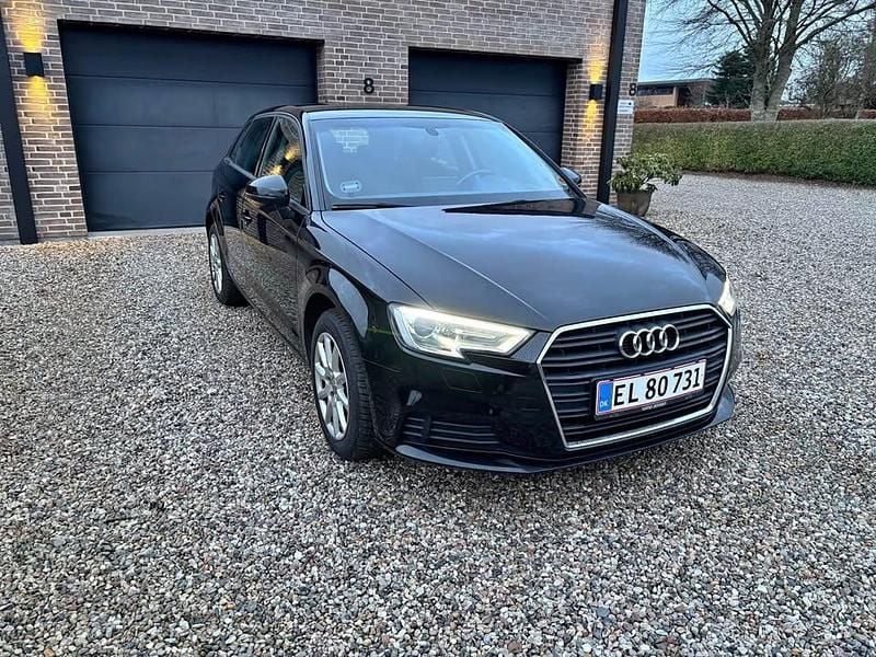 Sort Brugt 2017 Audi A3 Sportback Comfort Hatchback | 116.000 kr. (Fair pris) - Billede 1/4