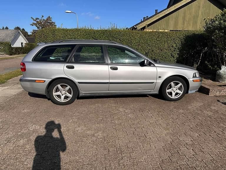 Brugt Volvo V40 120 HK (88 kW) 2004 Stationcar