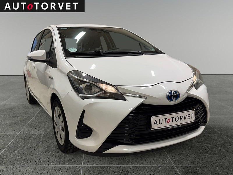 Brugt Toyota Yaris Hybrid H2 100 HK (73 kW) 2017 Hvid Hatchback