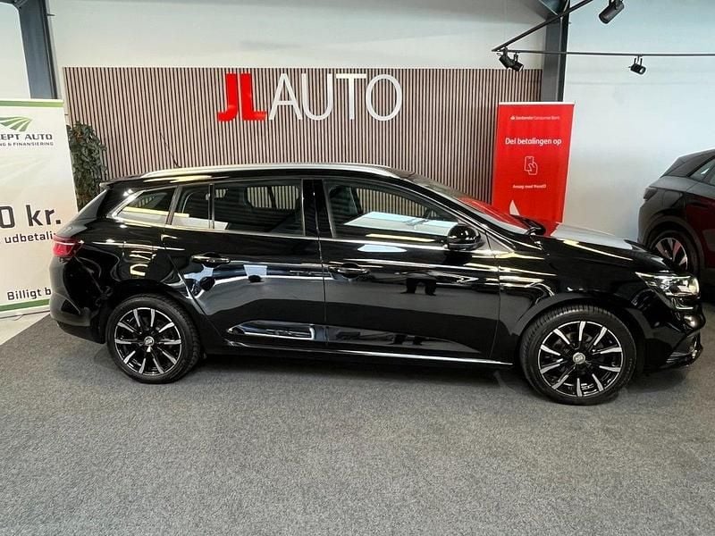 Brugt Renault Mégane IV LIMITED 140 HK (102 kW) 2020 Sortmetal Stationcar