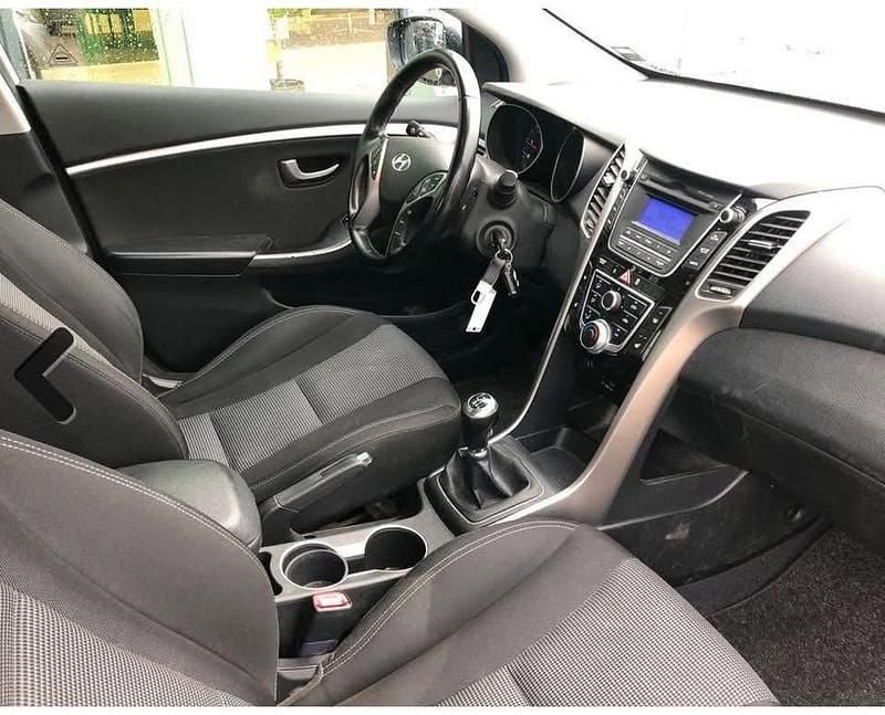 Brugt Hyundai i30 Comfort 110 HK (80 kW) 2014 Grå Hatchback