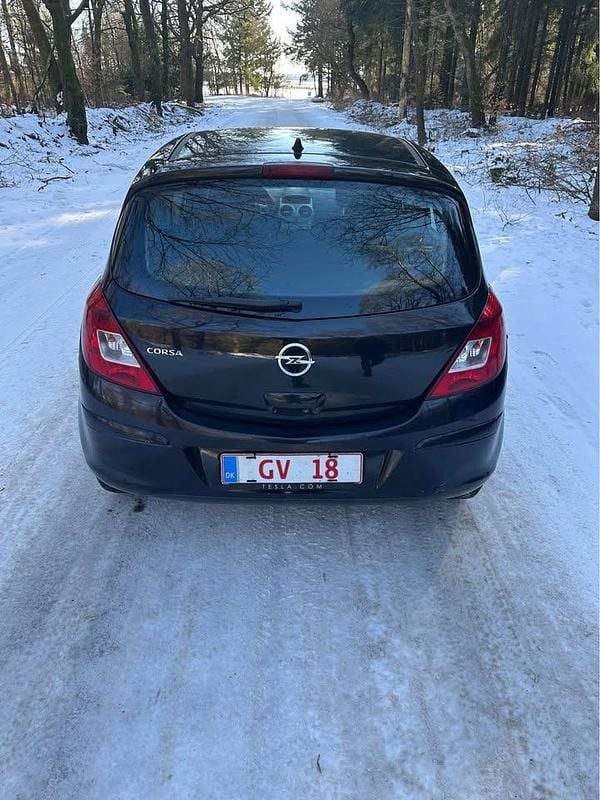 Brugt Opel Corsa 65 HK (47 kW) 2011 Hatchback