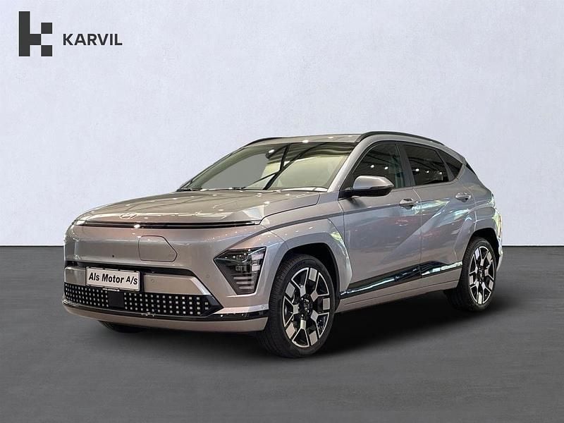 Shimmering silver Ny 2024 Hyundai Kona Ultimate SUV | 299.900 kr. (Fair pris) - Billede 1/4