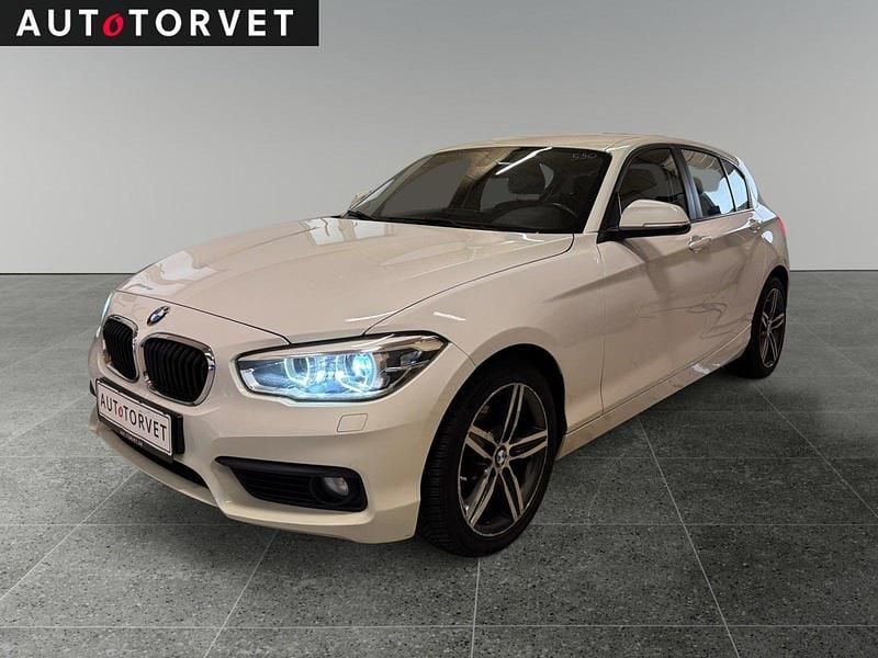 Hvid Brugt 2016 BMW 118 Hatchback | 117.700 kr. (God pris) - Billede 1/4
