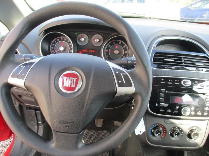 Brugt Fiat Punto S 69 HK (50 kW) 2014 Rød Hatchback