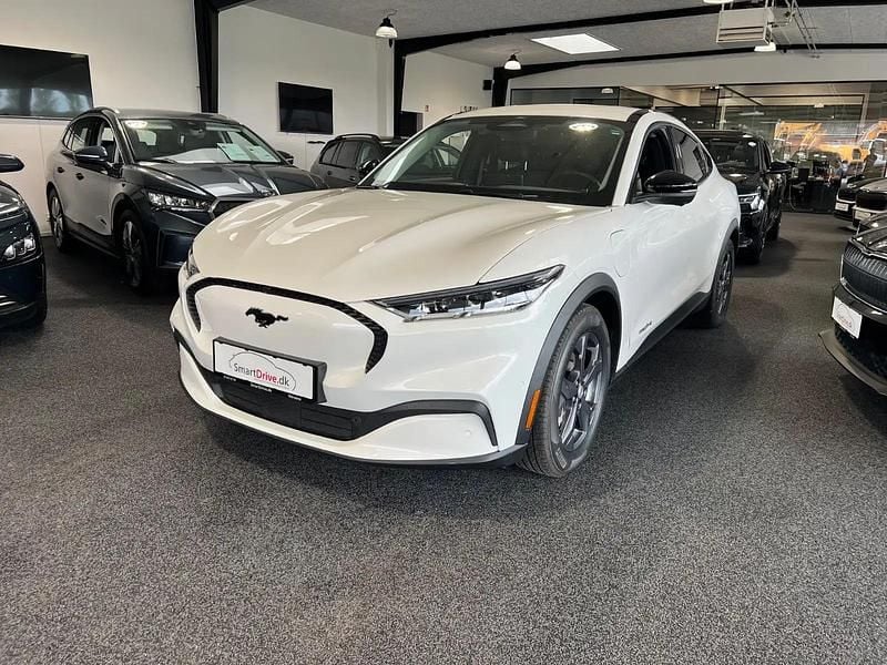 Hvidmetal Brugt 2023 Ford Mustang Mach-E Standard Range SUV | 229.990 kr. (Fair pris) - Billede 1/4
