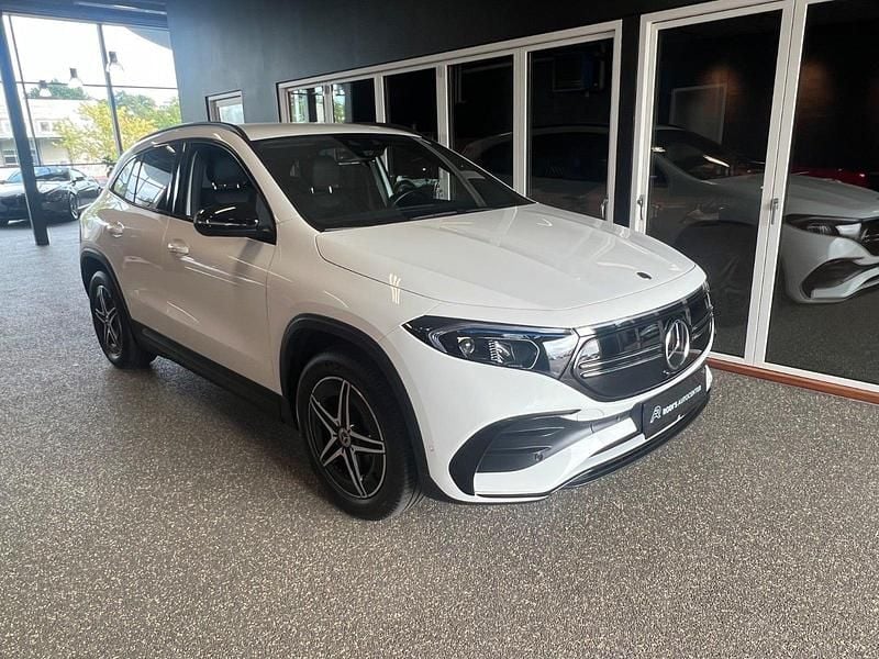 Hvid Brugt 2023 Mercedes EQA350 AMG SUV | 324.900 kr. (Fair pris) - Billede 1/4