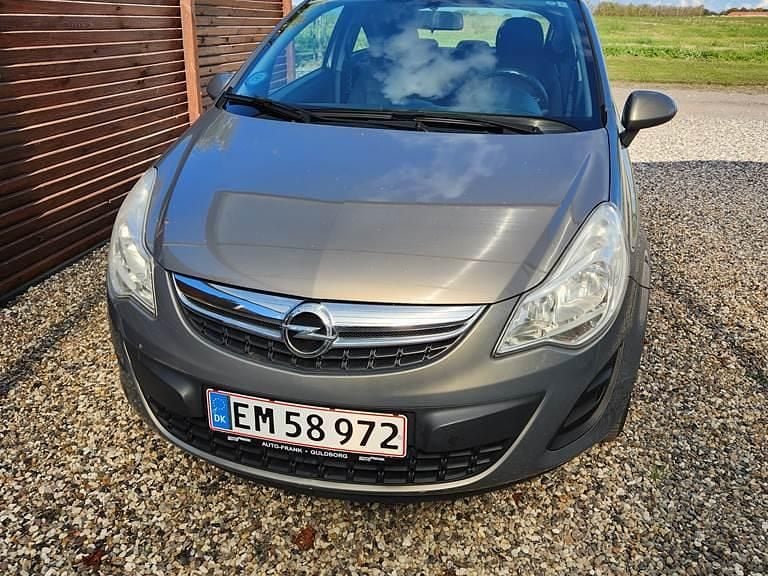 Brugt 2012 Opel Corsa Hatchback | 35.000 kr. (Lidt for dyr) - Billede 1/3