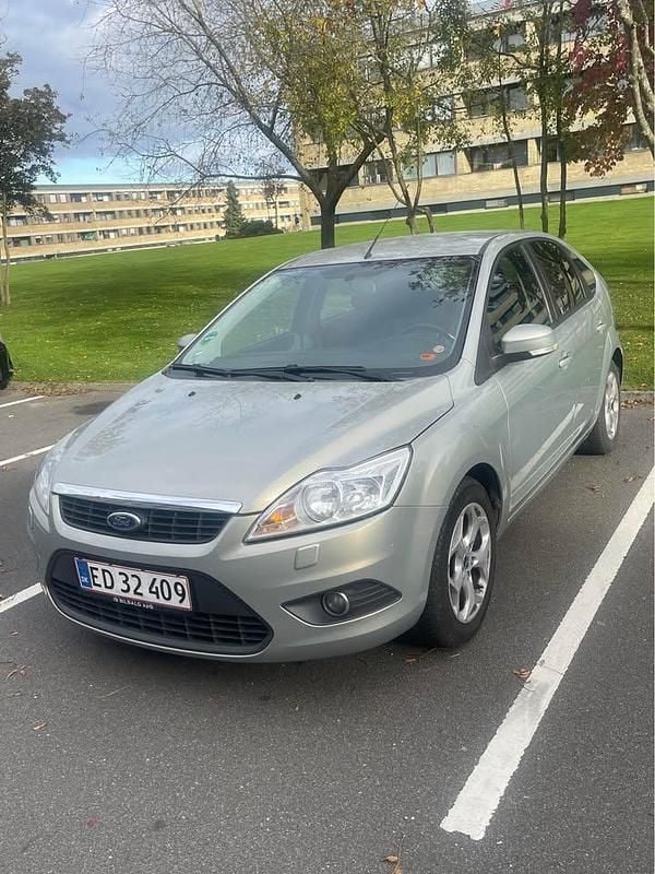 Brugt Ford Focus 101 HK (74 kW) 2010 Hatchback