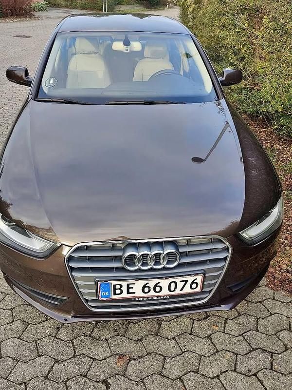 Brun Brugt 2013 Audi A4 Sedan | 80.000 kr. (Fair pris) - Billede 1/4