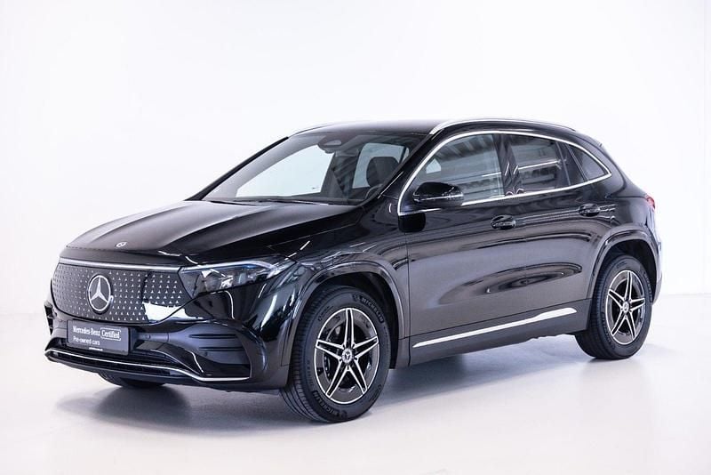 Farve: sort Brugt 2025 Mercedes EQA250+ AMG SUV | 349.900 kr. (Fair pris) - Billede 1/4
