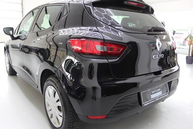 Brugt Renault Clio IV Expression 90 HK (66 kW) 2013 Sort Hatchback