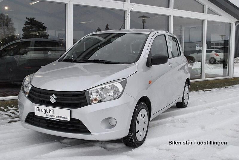 Sølvgrå metal Brugt 2018 Suzuki Celerio Comfort Hatchback | 62.995 kr. (Fair pris) - Billede 1/4