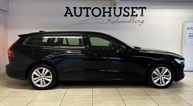 Brugt Volvo V60 Momentum 190 HK (139 kW) 2020 Sortmetal Stationcar
